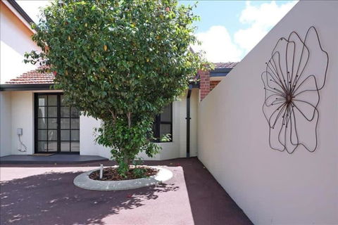 Swan River Applecross Heathcote Park 1BR Villa - Accommodation Kalgoorlie 2