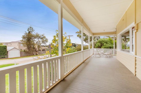 BEACHSIDE GETAWAY - DROMANA - Accommodation Kalgoorlie 3