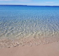 Beachside Husky Waterfront Cabin - Accommodation Kalgoorlie
