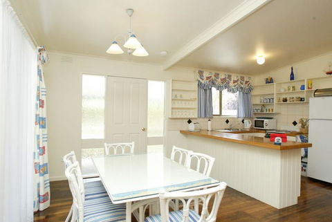 Beachwalk Cottage - Accommodation Kalgoorlie 0