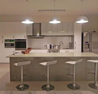 Beautifully Appointed Large Family Home - Accommodation Kalgoorlie