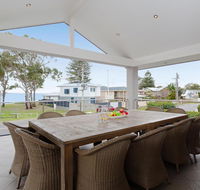 Beauty and the Beach' 88 Foreshore Drive - large home with WIFI  water views - Accommodation Kalgoorlie