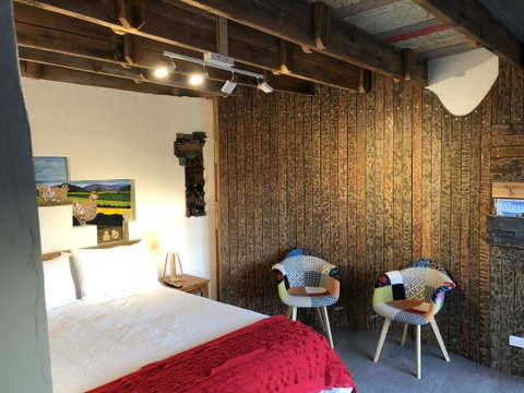 Bed In A Shed Too - Accommodation Kalgoorlie 1