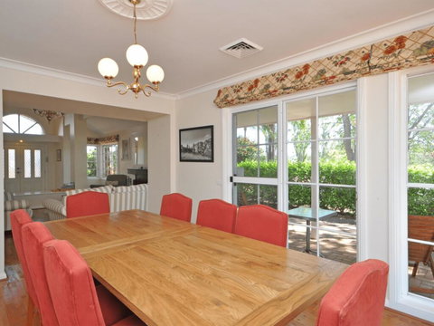 Beggars Bridge Vineyard Homestead W/ Pool + Wifi + Tennis + Vineyard - Accommodation Kalgoorlie 1