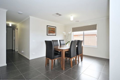 Beischer Apt B - Accommodation Kalgoorlie 1