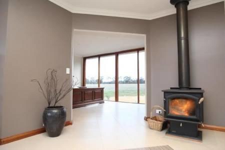 Bellfield Retreat - Accommodation Kalgoorlie 2