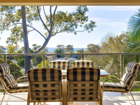 Bellima Beach House', 9 Jackson Close - Huge Duplex With Air Con And Fabulous Views - Accommodation Kalgoorlie 0