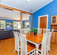 Best Central House - SLEEPS 11  - Accommodation Kalgoorlie