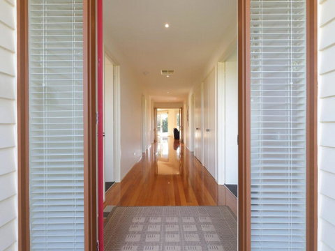Between The Seas - Pet Friendly! - Accommodation Kalgoorlie 3