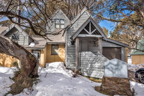 Bidgee Widgee - Accommodation Kalgoorlie 0