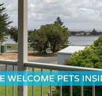 Big Stylish House with River Views Games Room  WiFI - Accommodation Kalgoorlie