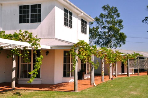 Bimbadgen - Accommodation Kalgoorlie 1