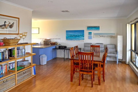 Black Duck - Accommodation Kalgoorlie 1