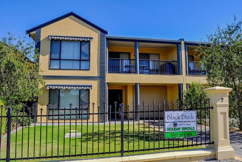 Black Duck - Accommodation Kalgoorlie 0