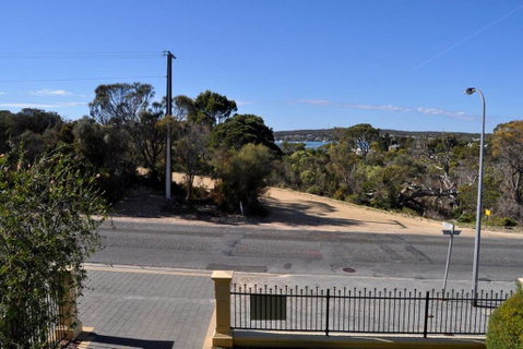 Black Duck - Accommodation Kalgoorlie 3