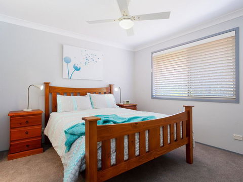 Blue Bay, 83a Rocky Point Road - Foxtel & Air Conditioning Downstairs - Accommodation Kalgoorlie 3