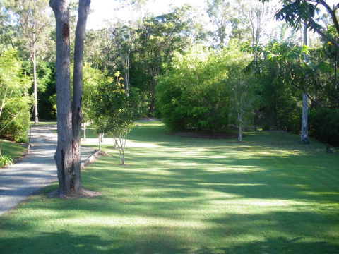 BoBRENE On Tamborine Nude Retreat - Quaint Cottage - Accommodation Kalgoorlie 3