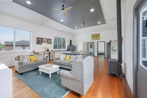 The Old Guide Hall - Accommodation Kalgoorlie 0