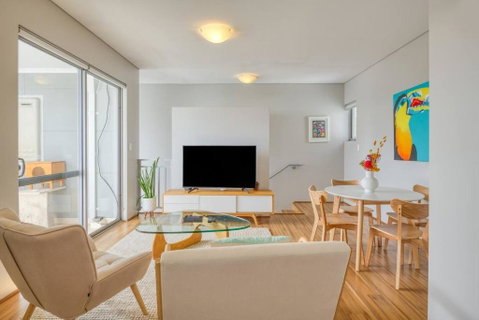 The Nordic Nook - A Relaxed Redcliffe Stay - Accommodation Kalgoorlie 0