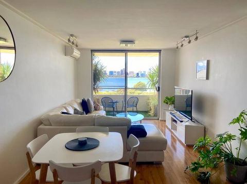 The Swan - Park & River Views Next To Perth Zoo - Accommodation Kalgoorlie 2