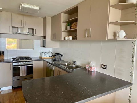 The Swan - Park & River Views Next To Perth Zoo - Accommodation Kalgoorlie 3