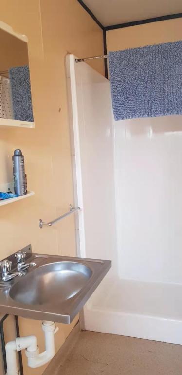 Weslan Accommodation - Accommodation Kalgoorlie 3