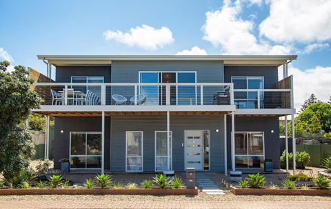 Xanadu - Aldinga Beach - C21 SouthCoast Holidays - Accommodation Kalgoorlie 0