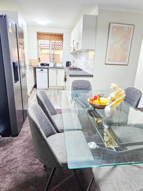 Queen Of The Desert Villa Secure & Gated 2 Bdrm Home - Accommodation Kalgoorlie 0