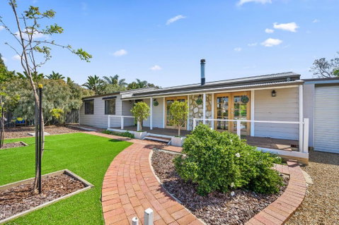Yankavilla - Yankalilla - C21 SouthCoast Holidays - Accommodation Kalgoorlie 0