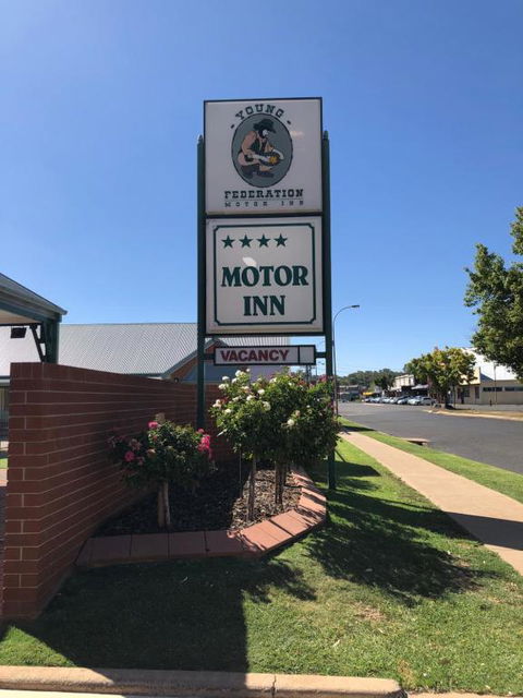 Young Federation Motor Inn And Services Club - Accommodation Kalgoorlie 1