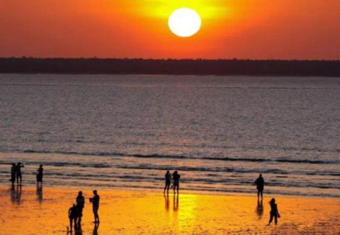 ZEN CENTRAL Ambient 3BR Apt In The Heart Of Darwin - Accommodation Kalgoorlie 2