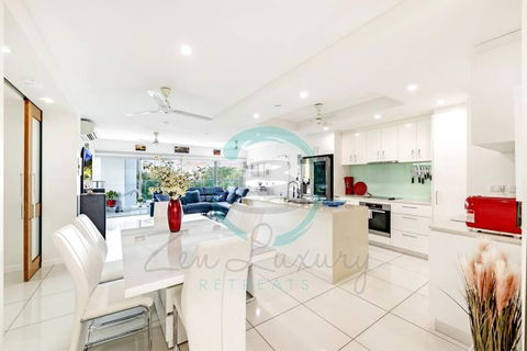ZEN Tree Blossom: 3-BR Luxury Apt Near Waterfront - Accommodation Kalgoorlie 0