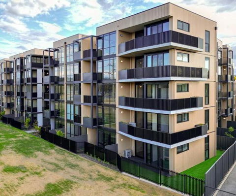 ZMITH Apartment - BROOKE, - Near AIS, GIO Stadium, UC, & Nth - Canberra Hospital - Accommodation Kalgoorlie 2