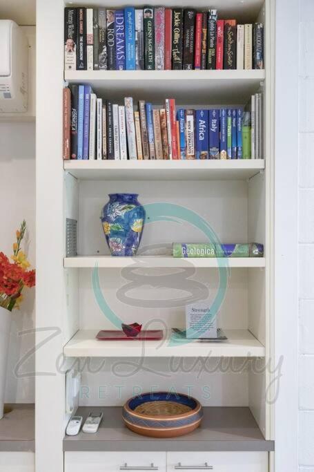 ZEN TREETOPS - Boutique 2-BR Apt W/ Private Pool - Accommodation Kalgoorlie 1