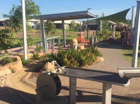 Zenhouse: 4BR Stylish Work/Family Home In Muirhead - Accommodation Kalgoorlie 1