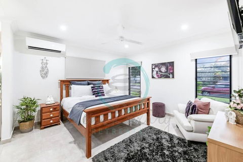 Zenhouse: 4BR Stylish Work/Family Home In Muirhead - Accommodation Kalgoorlie 2