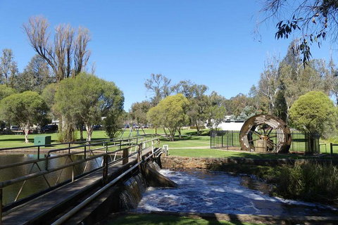 Private, Luxury Pinnacles Tour: Stargazing, Sand-boarding & Sightseeing - Accommodation Kalgoorlie 2