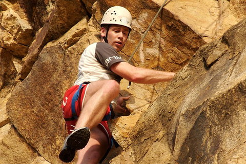 Rock Climbing At The Kangaroo Point Cliffs In Brisbane - Accommodation Kalgoorlie 0