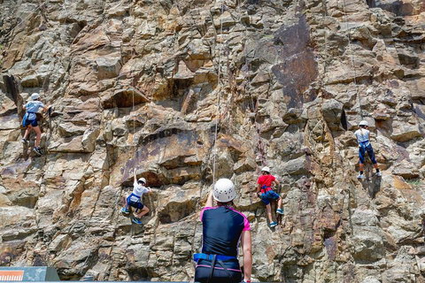 Rock Climbing At The Kangaroo Point Cliffs In Brisbane - Accommodation Kalgoorlie 2