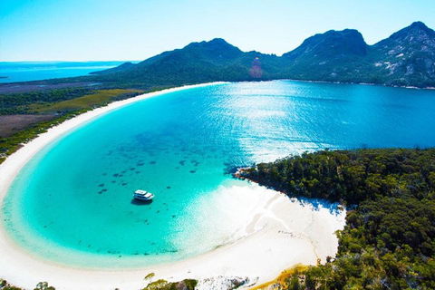 Wineglass Bay Private Charter Service - Accommodation Kalgoorlie 2