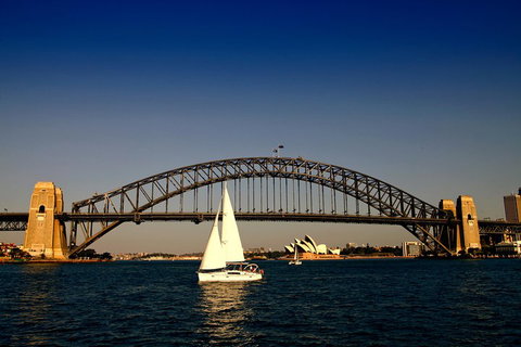 Sydney Harbour Luxury Sailing Trip Including Lunch - Accommodation Kalgoorlie 3