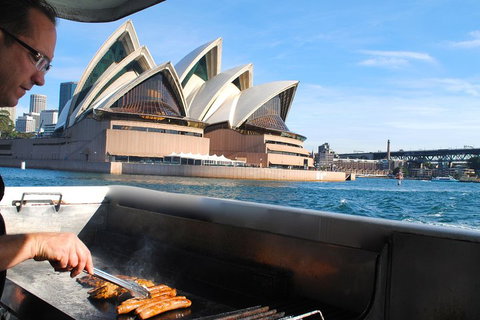 Sydney Whale-Watching Cruise Including Lunch Or Breakfast - Accommodation Kalgoorlie 3