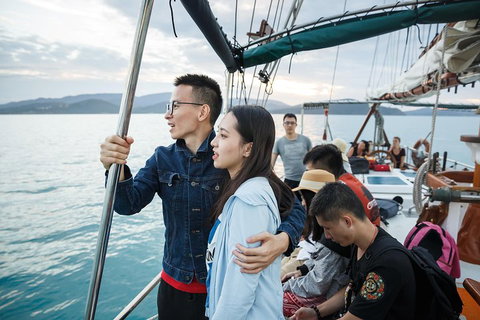 Whitsunday Islands Private Sailing Experience With Snorkeling & Langford Reef - Accommodation Kalgoorlie 2