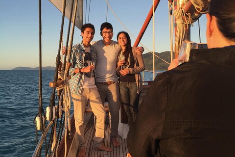 Whitsunday Islands Private Sailing Experience With Snorkeling & Langford Reef - Accommodation Kalgoorlie 5