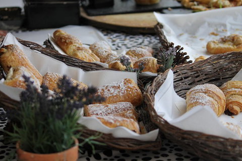 Eumundi Markets And Sunshine Coast Day Trip From Brisbane - Accommodation Kalgoorlie 0